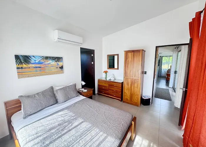 Casa Bella 3 Bdrm House W Pool In Gated Community *