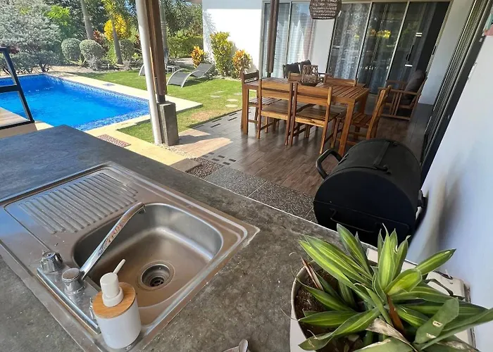 Сasa de vacaciones Casa Bella 3 Bdrm House W Pool In Gated Community Cuajiniquil