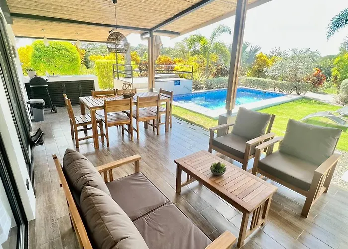 Casa Bella 3 Bdrm House W Pool In Gated Community *