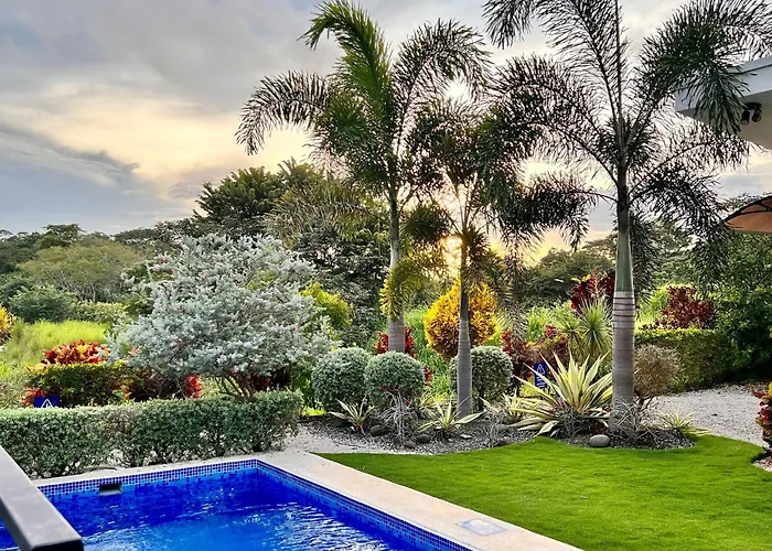 Casa Bella 3 Bdrm House W Pool In Gated Community *